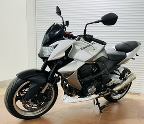  Kawasaki Z1000