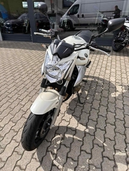 Yamaha XJ6NA