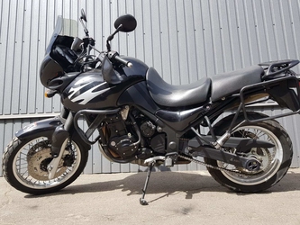  Triumph  Tiger 885	