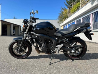  Yamaha FZ6