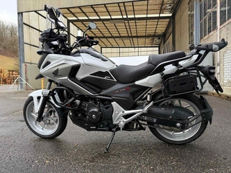 �������� Honda NC750XD