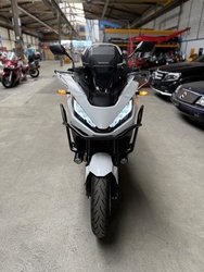 Honda NT1100D
