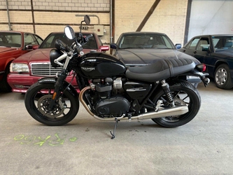  Triumph Street Twin