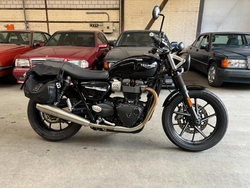 Triumph Street Twin
