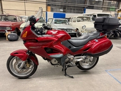 Honda NT650V	