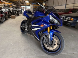 Yamaha YZF-R1