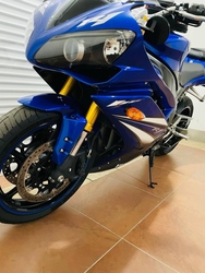 Yamaha YZF-R1