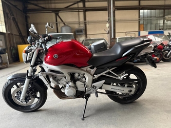 �������� Yamaha FZ6N