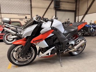 �������� Kawasaki Z1000