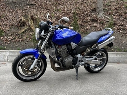 Honda CB900 Hornet 