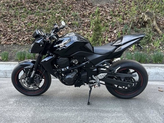 �������� Kawasaki Z750